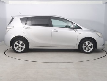 Toyota Verso Minivan 2.0 D-4D 126KM 2010 Toyota Verso 2.0 D-4D, Klima, Klimatronic, zdjęcie 5