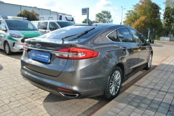 Ford Mondeo V Liftback Facelifting 2.0 EcoBlue 190KM 2021 Ford Mondeo Liftback Titanium 2,0EcoBlue 190KM A8, zdjęcie 8