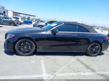 Mercedes Klasa E W213 2018 Mercedes-Benz Klasa E 2018 MERCEDES-BENZ E 400 3.0 Benzyna 329KM, zdjęcie 12