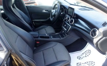 Mercedes CLA C117 Shooting Brake Facelifting 1.5 180 d 109KM 2017 Mercedes-Benz CLA 180d 109KM Automat Lopatki Zero korozji Navi Skora 1.5, zdjęcie 10
