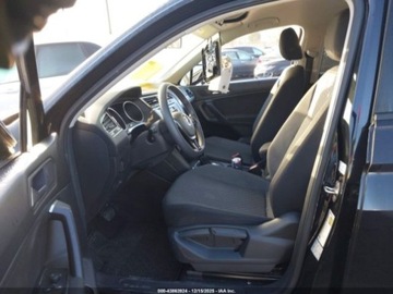 Volkswagen Tiguan II 2021 Volkswagen Tiguan 2,0T, od ubezpieczalni 2.0 Benzyna 184KM, zdjęcie 9
