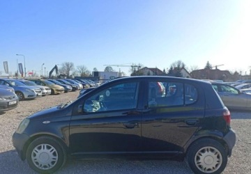 Toyota Yaris I 1.0 i 16V 68KM 2001 Toyota Yaris Toyota Yaris Benzyna 68KM, zdjęcie 1