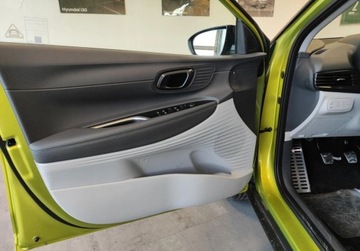 Hyundai Bayon SUV 1.0 T-GDI 100KM 2024 Hyundai Bayon BAYON SUV 1.0 T-GDI 6MT 100KM Manualna 6-bieg. EXECUTIVE 2, zdjęcie 9