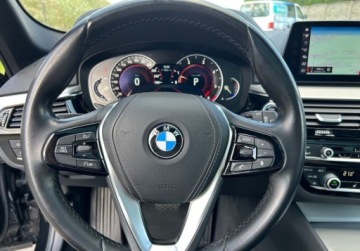 BMW Seria 5 G30-G31 Touring 520d 190KM 2018 BMW Seria 5 520d High Executive full led, panorama 2.0 Diesel 190KM, zdjęcie 13