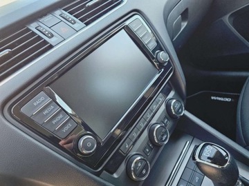 Skoda Octavia III Kombi 1.6 TDI 110KM 2016 Skoda Octavia JOY___1.6TDi 110KM DSG___Xenon LED Navi Alcantara___Pelna Hi, zdjęcie 11