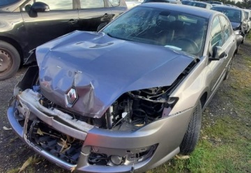 Renault Laguna III Hatchback Phase II 2.0 dCi 130KM 2012 Renault Laguna 2.0 Diesel niski przebieg, zdjęcie 5