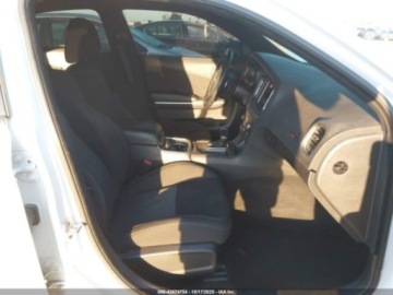 Dodge Charger VII 2021 Dodge Charger DODGE CHARGER SCAT PACK RWD 6.4 Benzyna 485KM, zdjęcie 7