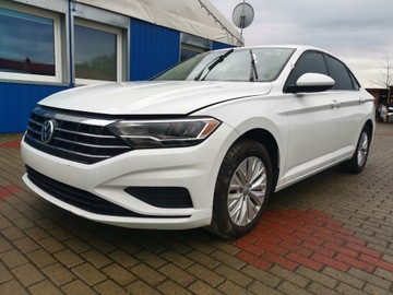 VW JETTA 19 USA SEDAN VÍKO KUFRU KUFRU