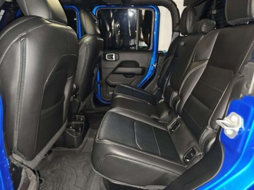 Jeep Gladiator 2022 Jeep Gladiator Overland Short Bed 2022 3.6 Benzyna 285KM, zdjęcie 6