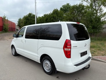 Hyundai H1 II Wagon 2.5 CRDi 170KM 2011 HYUNDAI H1 8-OSÓB KLIMA PARKTRONIC HAK SKÓRY GRZANE FOTELE WEBASTO, zdjęcie 5
