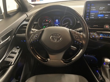 Toyota C-HR I Crossover Facelifting 1.8 Hybrid 122KM 2021 Toyota C-HR 1.8 Hybrid Style Toyota C-HR 1.8 Style, zdjęcie 11
