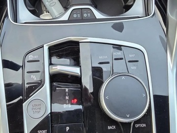 BMW X6 G06 SUV Facelifting 3.0 30d 298KM 2025 xDrive30d Sport Suv 3.0 (298KM) 2025, zdjęcie 11