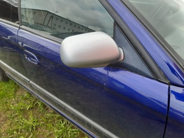 PRAVÉ ZRCÁTKO SUBARU LEGACY 1999 ROK