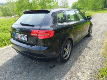Audi A3 8P Hatchback 3d 1.4 TFSI 125KM 2010 Audi A3 Sportback Audi A3 Sportback 2010 1.4 benzyna 1.4 Benzyna 125KM, zdjęcie 2