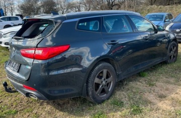 Kia Optima II Kombi 1.7 VGT CRDi 141KM 2017 Kia Optima 1.7 CRDi, 78 tys. km., uszkodzony, zdjęcie 3