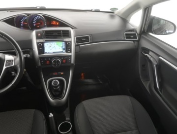 Toyota Verso Minivan Facelifting 1.8 Valvematic 147KM 2016 Toyota Verso 1.8 Valvematic, 7 miejsc, Navi, zdjęcie 7