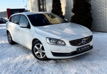 Volvo V60 I Kombi Facelifting 2.0 D4 DRIVE-E 181KM 2015 Volvo V60 2.0 Diesel 181KM, zdjęcie 13