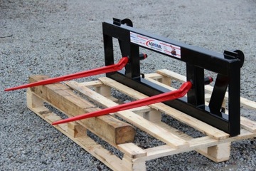 Каркасная тележка с рукавами и вилами для тюков соломы