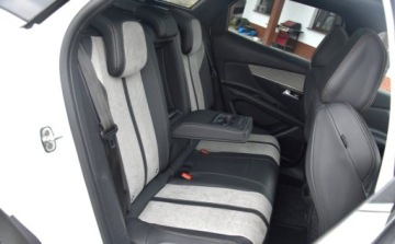 Peugeot 3008 II Plug-In Hybrid Facelifting 1.6 HYBRID4 300KM 2021 Peugeot 3008 SKORA Alusy LED Navi. BLIS linne assist Grzane fotele 1.6, zdjęcie 23