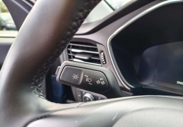 Ford Kuga III SUV Plug-In 2.5 Hybrid 190KM 2023 Ford Kuga Ford Kuga 2.5 FHEV AWD Titanium eCVT 2.5 Hybryda 190KM, zdjęcie 13