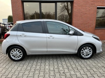 Toyota Yaris III Hatchback 5d Facelifting 1.33 Dual VVT-i 99KM 2015 Toyota Yaris 1.3 benzyna 99 KM automat zarej w PL zadbany mozliwa zam, zdjęcie 13