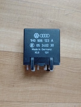 AUDI VOLKSWAGEN PRZEKAŹNIK ŚWIEC ŻAROWYCH 136 1H0906123A