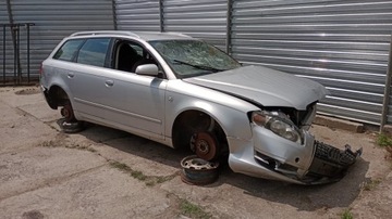 НАКЛАДКА НА ПРАВУЮ СТОЙКУ AUDI A4 B7 COMBI