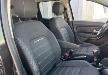 Dacia Duster II SUV  1.3 TCe 130KM 2019 Dacia Duster kamera cofania, nawigacja 1.3 Benzyna 130KM, zdjęcie 32