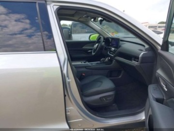 Toyota 2025 Toyota Grand Highlander Hybrid XLE 2025 2.5l 2.5 Hybryda 186KM, zdjęcie 9