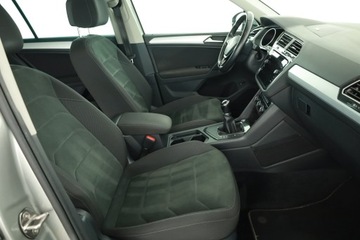 Volkswagen Tiguan II SUV 2.0 TDI 150KM 2017 VW Tiguan 2.0 TDI, Salon Polska, Serwis ASO, zdjęcie 6