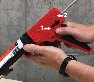 4PRO 4PROW ПИСТОЛЕТ ДЛЯ СИЛИКОНОВОЙ ЗАТИРКИ MAS 300МЛ 3в1