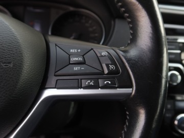 Nissan Qashqai II Crossover Facelifting 1.2 DiG-T 115KM 2018 Nissan Qashqai 1.2 DIG-T, Salon Polska, zdjęcie 18