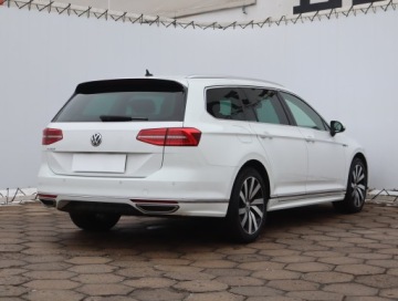 Volkswagen Passat B8 Variant 2.0 TDI BlueMotion SCR 190KM 2018 VW Passat 2.0 TDI, Salon Polska, Serwis ASO, zdjęcie 4