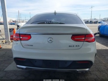 Mercedes GLE W166/C292 2018 Mercedes-Benz GLE 2018 MERCEDES-BENZ AMG GLE 43 COUPE 4MATIC 3.0 Benzyna, zdjęcie 15