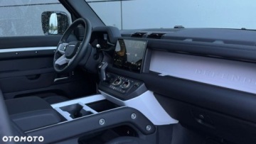 Land Rover Defender IV (L663) 90 3.0D R6 300KM 2024 Land Rover Defender Land Rover Defender 3.0 D300 mHEV X-Dynamic SE 3.0, zdjęcie 12