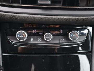 Opel 2023 Opel Grandland 1.2 Turbo, Salon Polska, zdjęcie 15