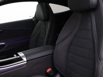 Mercedes CLE Coupe 2.0 200 204KM 2025 MERCEDES-BENZ CLE 200 4-Matic AMG Line 2.0 (204KM) 2025, zdjęcie 2