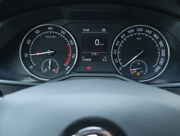 Skoda Superb III Liftback Facelifting 1.5 TSI 150KM 2019 Skoda Superb 1.5 TSI, Salon Polska, Xenon, zdjęcie 10