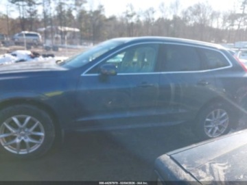 Volvo XC60 II Crossover T5 250KM 2018 Volvo XC 60 T5 Momentum 2018 2.0 Benzyna 250KM, zdjęcie 2