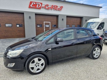 Opel Astra J Hatchback 5d 1.6 Twinport ECOTEC 115KM 2011 Opel Astra Sliczna 1.6 b Doinwestowana Bezwypadkowa Zarejestrowana Gwaranc, zdjęcie 3