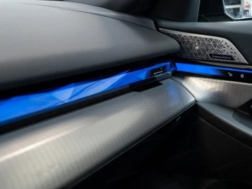 BMW Seria 5 G90-91 M Sedan 4.4 V8 727KM 2025 BMW Seria 5 M5 Sedan 4.4 (727KM) 2025, zdjęcie 10