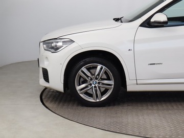 BMW X1 F48 Crossover xDrive20i 192KM 2018 BMW X1 xDrive20i, Salon Polska, Serwis ASO, 4X4, zdjęcie 14