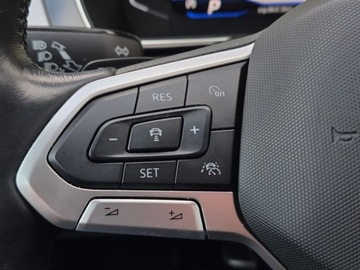 Volkswagen Passat B8 Variant Facelifting 2.0 TDI SCR 150KM 2022 Volkswagen Passat Variant FULL LEDDSG Masaze Virtual HAK Faktura VAT, zdjęcie 15