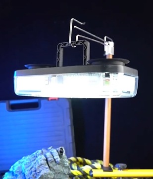 СТРОБОСКОП ПЕТУХ ПОЛИЦЕЙСКИЙ ЛУЧ LED синий красный МАГНИТ POWERBANK