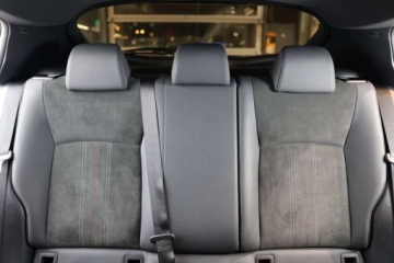 Toyota C-HR I Crossover Facelifting 1.8 Hybrid 122KM 2023 Toyota C-HR 1.8 Hybrid GPF GR Sport 1.8 Hybryda 122KM, zdjęcie 11