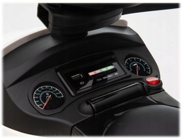 JEŹDZIK PCHACZ BMW M5 BIAŁY COIL