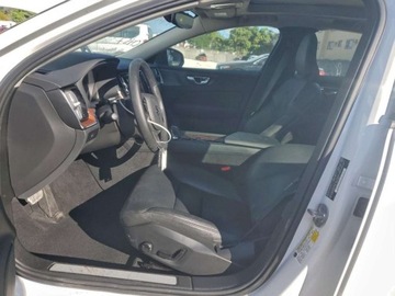 Volvo S60 III 2024 Volvo S60 Plus 2024 2.0L 2.0 Benzyna 247KM, zdjęcie 7