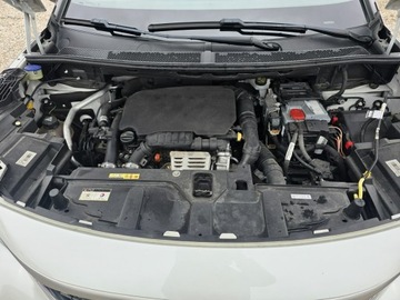 Peugeot 3008 II Crossover 1.2 PureTech 130KM 2017 Peugeot 3008 1.2 130 Benz NAVI Full LED, zdjęcie 32