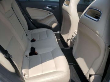 Mercedes CLA C117 2017 Mercedes-Benz CLA 250 2017 2.0l 2.0 Benzyna 208KM, zdjęcie 10
