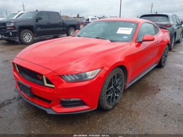 Ford Mustang VI 2017 Ford Mustang V6 fastback 3.7 Benzyna 300KM, zdjęcie 2
